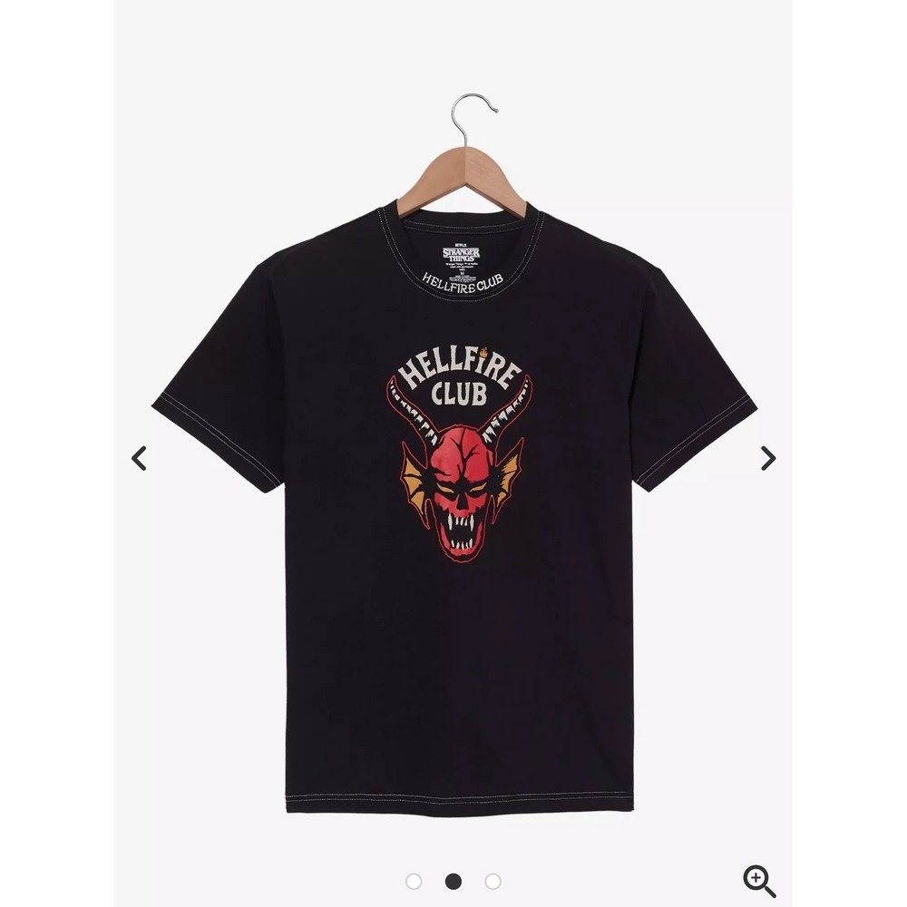 BOXLUNCH Stranger Things Hellfire Club Logo Embroidered T-Shirt Black XL Youth